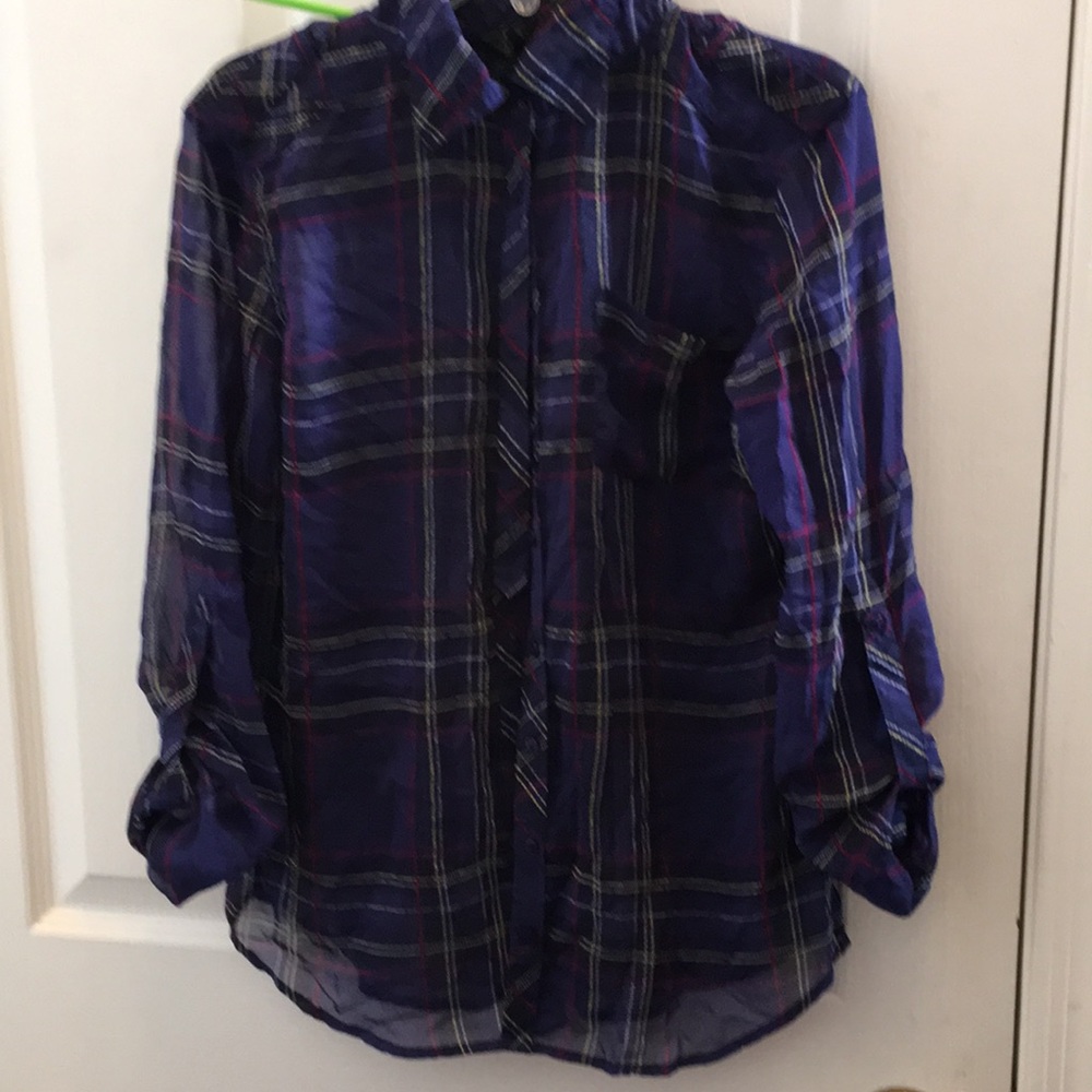 FINAL MARKDOWN Ladies sheer guess blouse small
